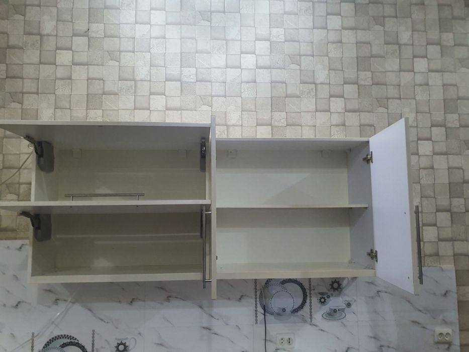 Продаётся кухонный гарнитур