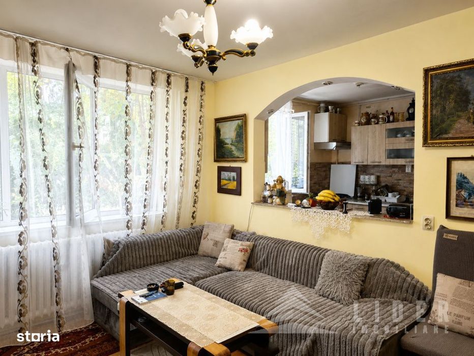 Apartament de vanzare cu  3 camere  zona Piata Hermes ,Gheorgheni