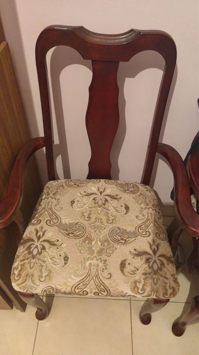 Стулья деревянные