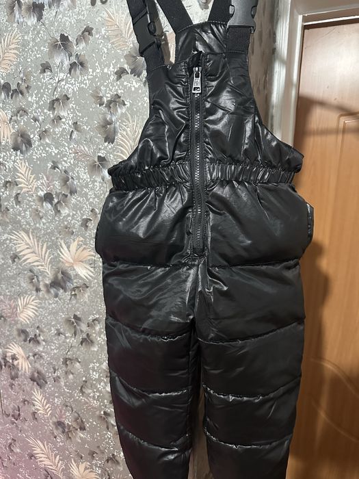 Продам Детский Зимний Комбинезон.