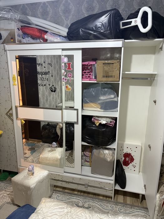 Спальный гарнитур