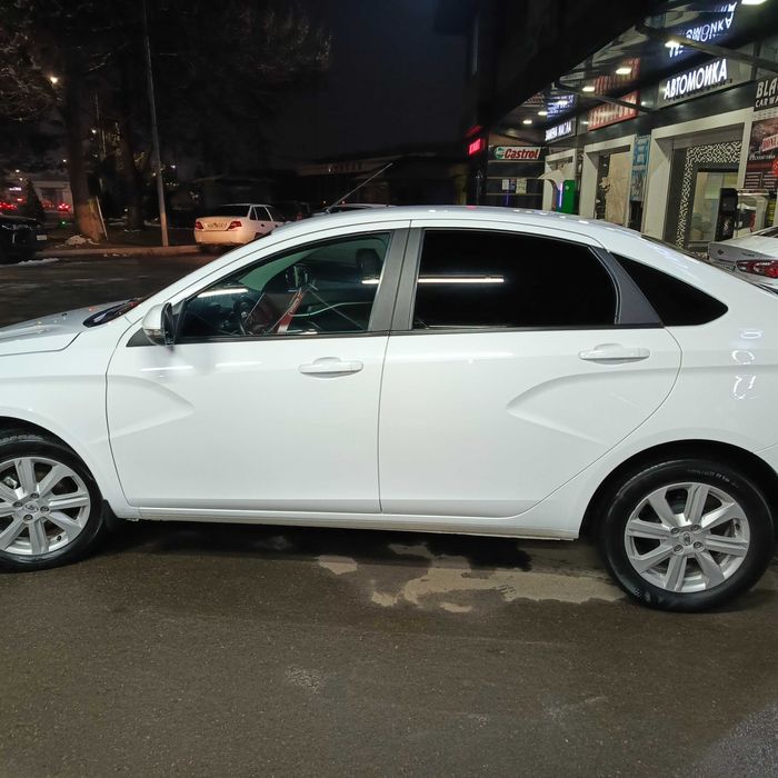 LADA VESTA 2020 / 1.6 матор / механика ҳолати янги