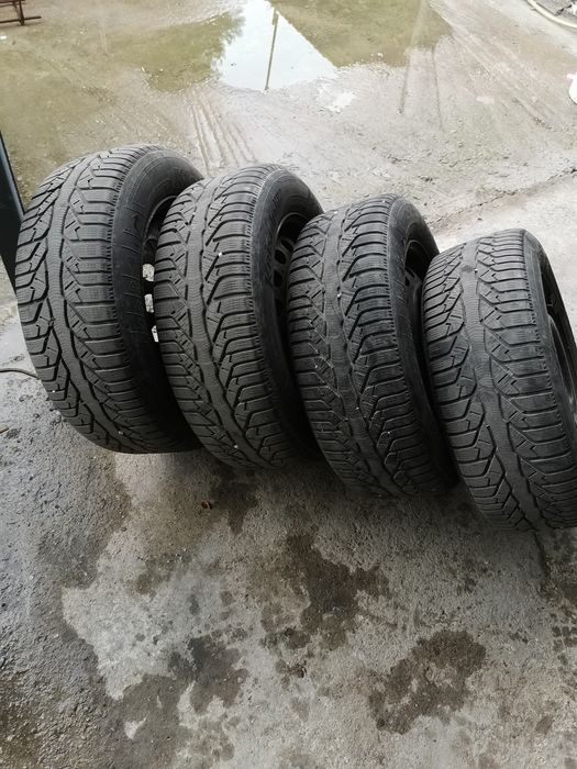 Зимни гуми 215 60 16 железни джанти 5×98