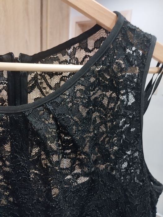 Официална черна рокля SWING