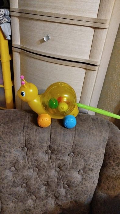 Продам музыкальные развивающие игрушки