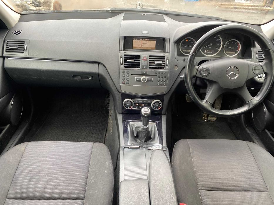 Dezmembrez mercedes c class w204 2.2 euro 5/bara fata w204/capota/far/