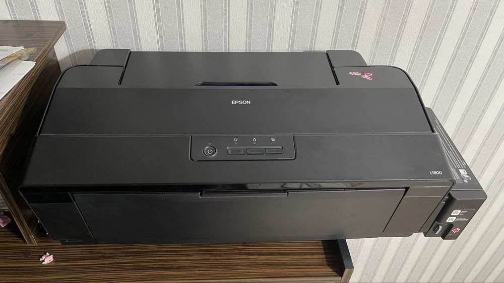 Продается принтер epson 1800