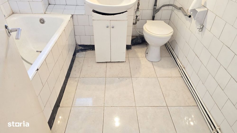 Vand apartament 4 camere dec. Deva,  22 Decembrie et 5, bloc de 6 et