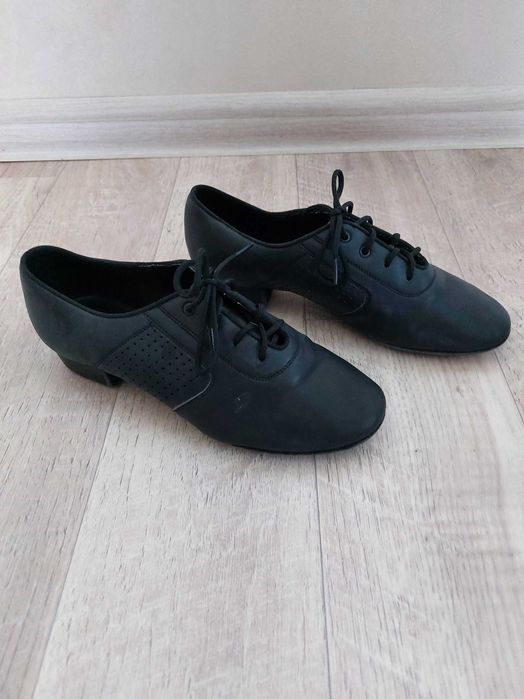 туфли для занятий танцами