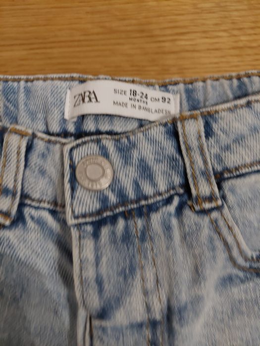De vânzare lot pantaloni scurți și cămașă, Zara, 92 cm