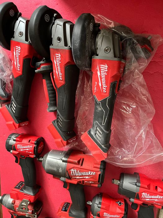 Ъглошлайф Milwaukee FUEL безчетков  115мм