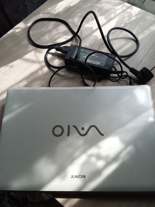 Ноутбук продам б