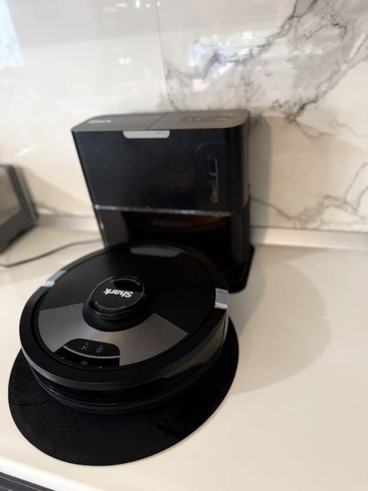 Robot de aspirare Shark