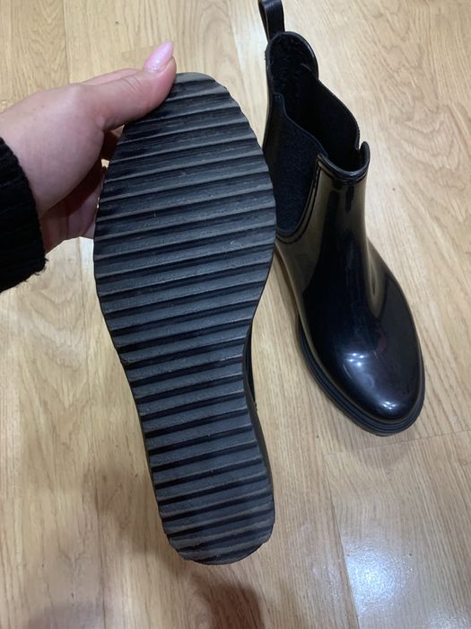 Ghete lucioase,cauciuc siliconat