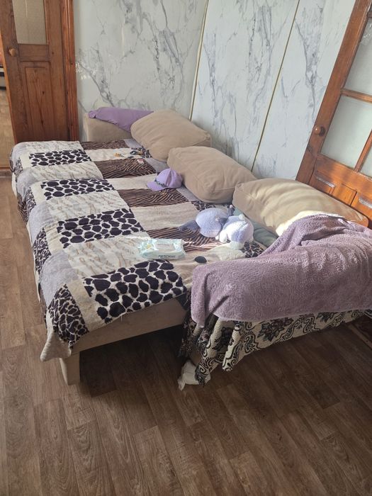 Продам диван в хорошем состоянии