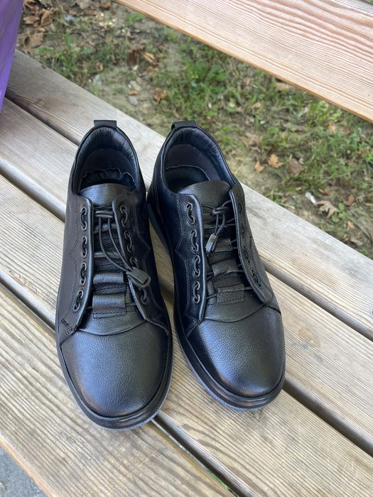 Продам кожаные туфли