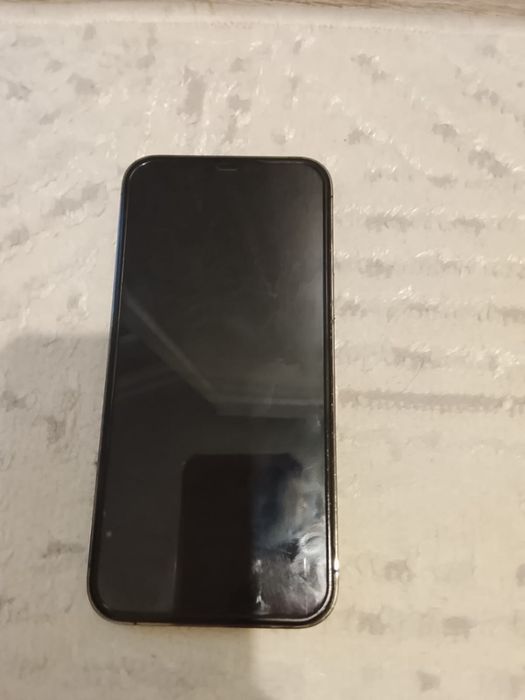 Телефон IPhone 12pro max