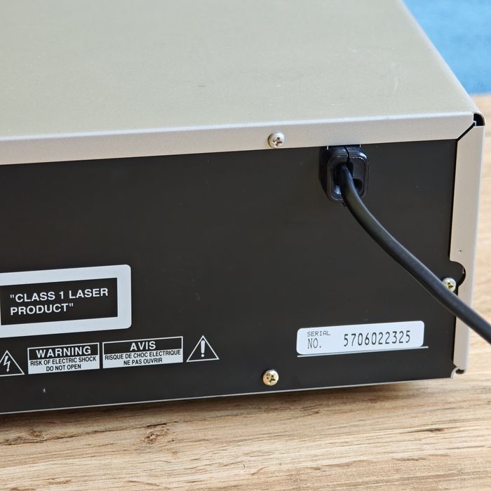 Onkyo DX-7511 (CD player)