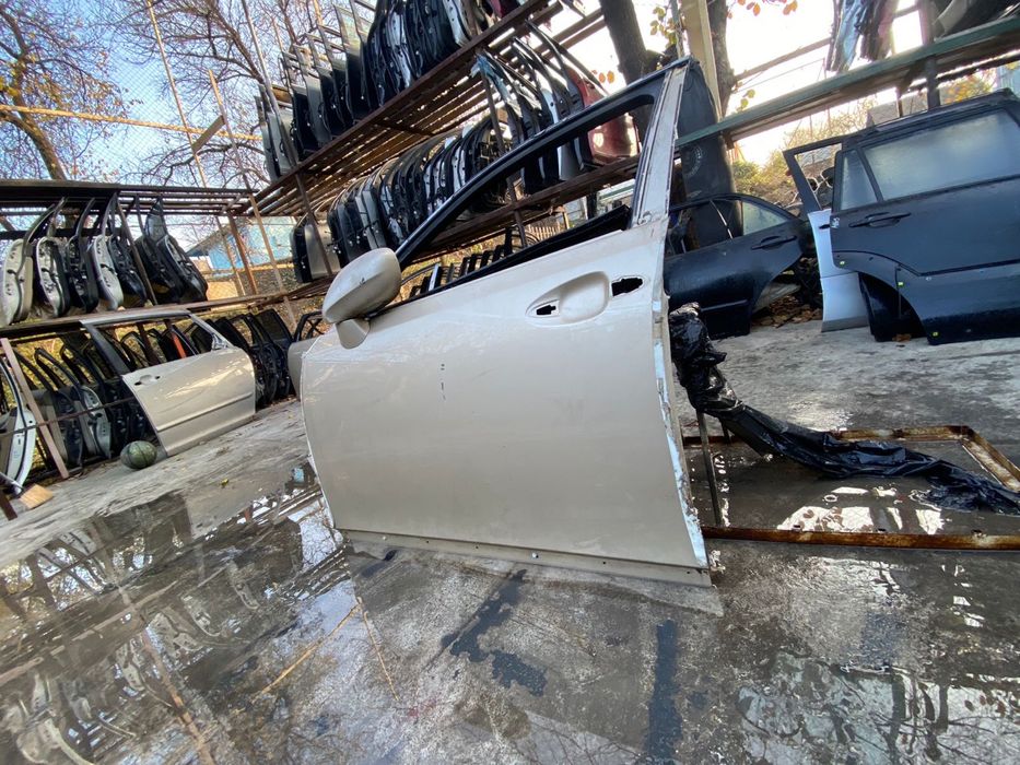 Передняя левая дверь ES 350