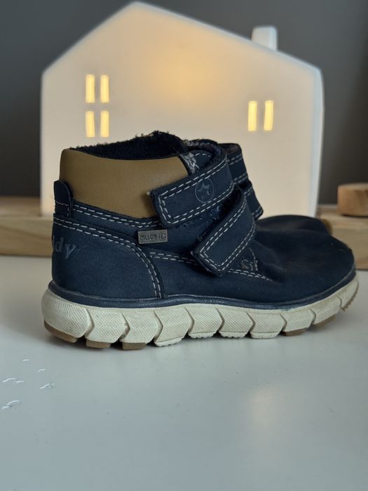 Курточка ботинки шапка на весну