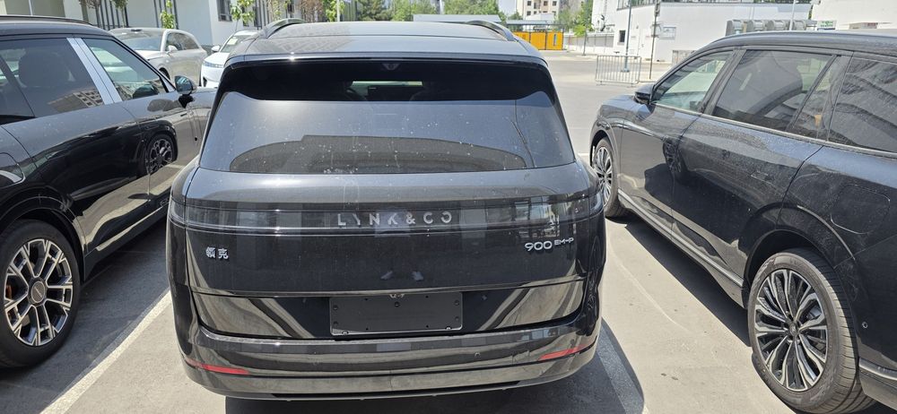 LYNK&CO 900em-p 1.5т 2025