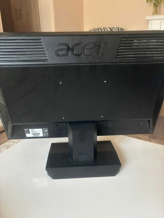 Monitor LED 19 ' Acer V193WL VGA