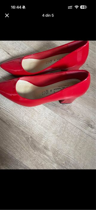 Vand pantofi din piele