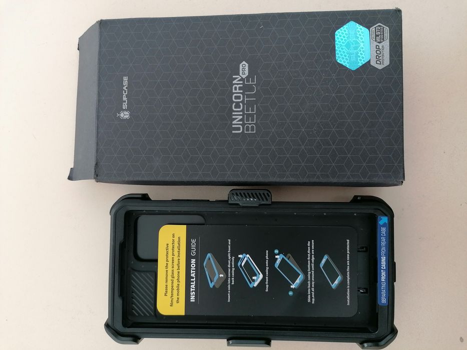 Carcasă pentru protecția telefonului