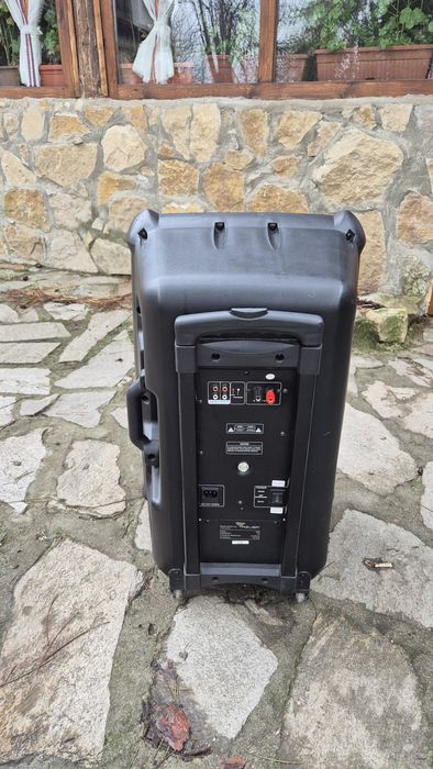 Употребявана - Професионална активна тонколона Azusа 15 инча с два мик