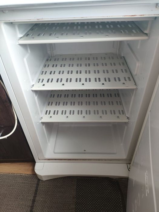 Продам холодильник рабочий