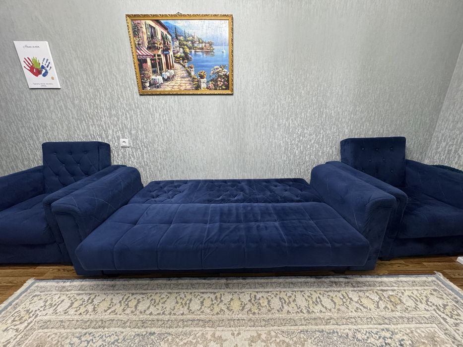 Диван раскладной и 2 кресла