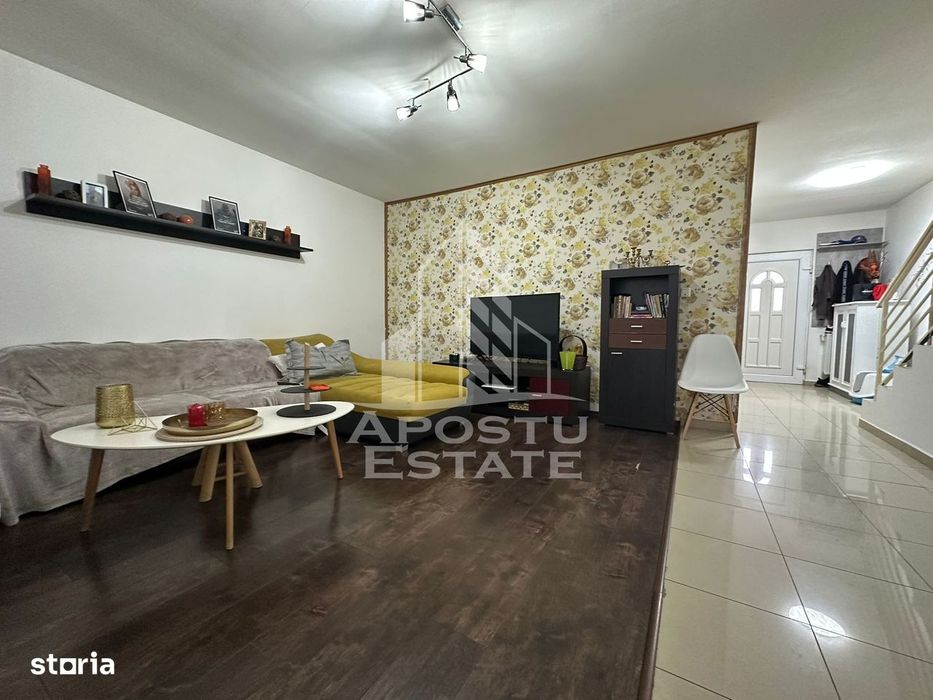 Triplex cu 3 camere de vanzare, P+M, Utvin, Timis