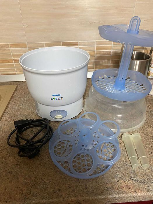 Se vinde sterilizator Philips Avent pentru biberoane / suzete