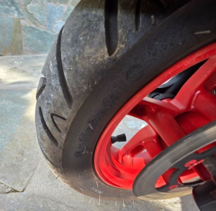 Suzuki Burgman 400 кубика