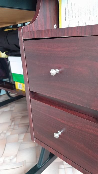 Продам компьютерный стол