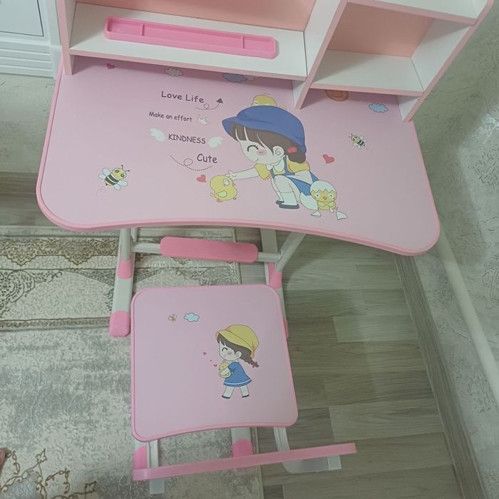 Qizlar uchun parta