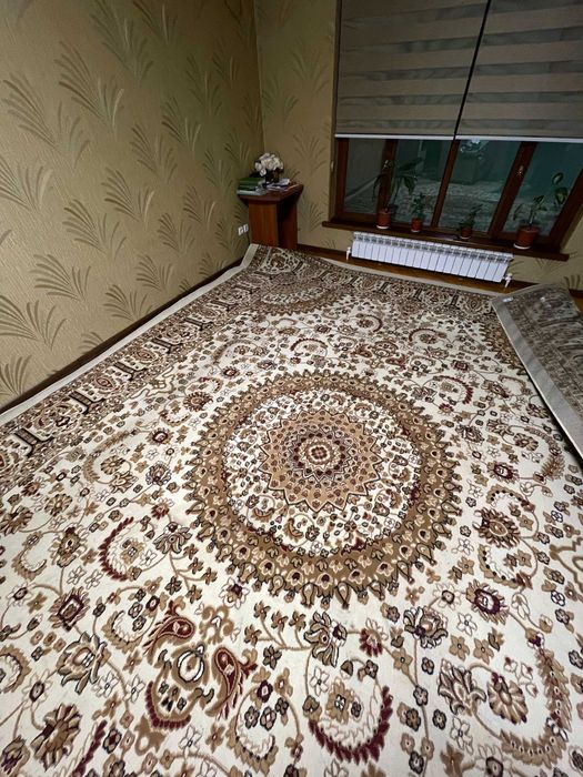 Продается палас 4х5 м. Цена 420 000, есть торг