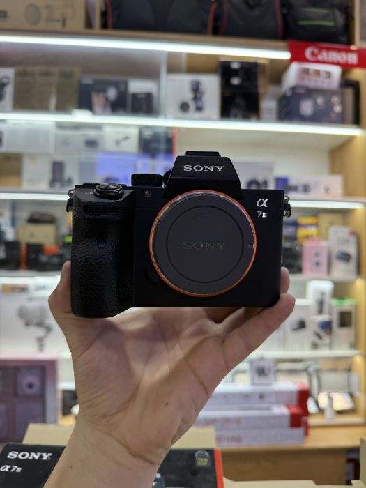 Sony alpha 7 III body