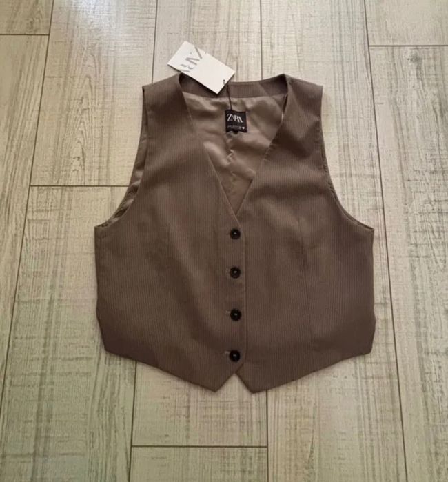 Модерен елек ZARA