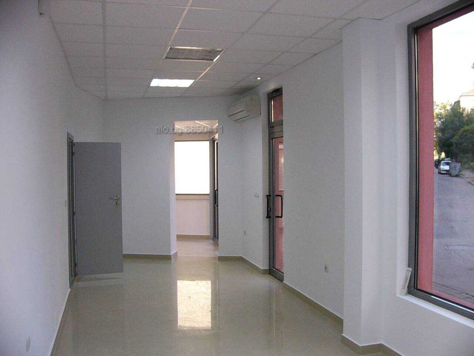 Продава се Магазин в Велико Търново, Център - 65 кв.м за 1491 €/кв.м - Снимка #2