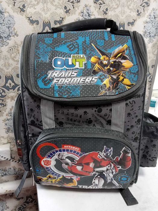 Портфель,рюкзак фирменный ортопед