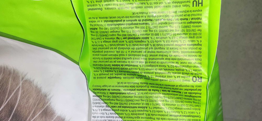 Mancare de pisici Calibra