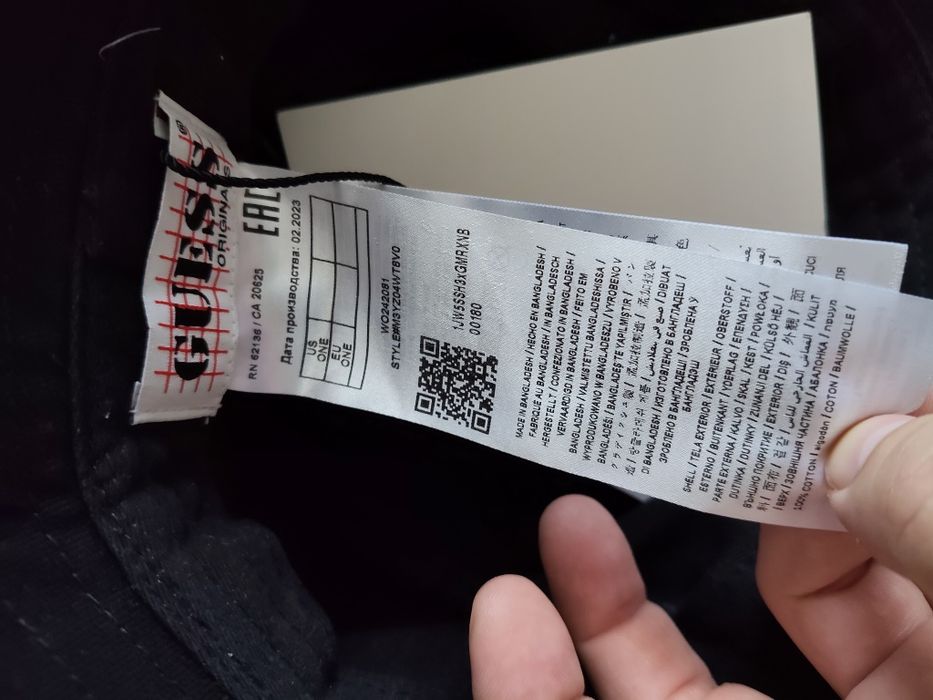 Guess pălărie unisex neagra cu logo brodat mărime OS noua originala