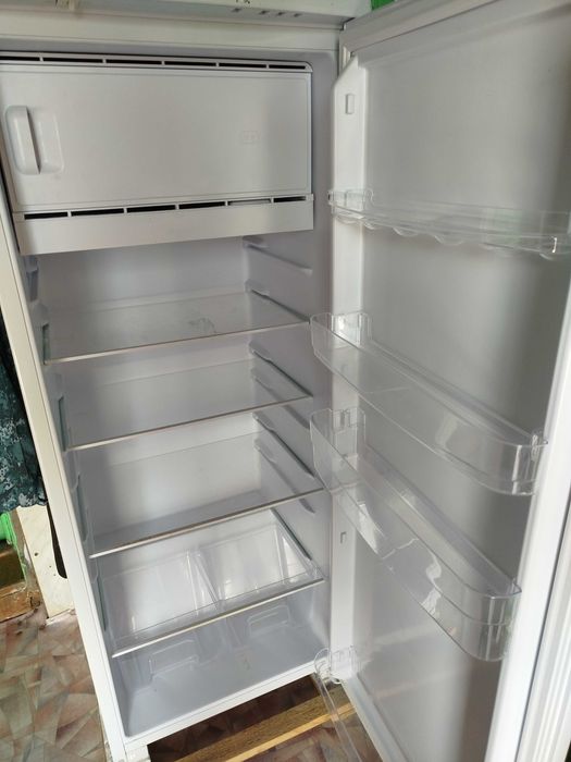 Продам рабочий холодильник