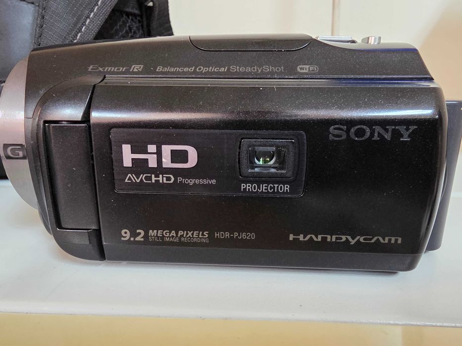 Камера Sony HDR-PJ 620 Handycam