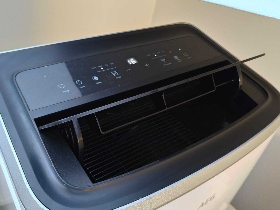 Aer conditionat portabil AEG 9000 BTU ChillFlexPro, pret Emag 3300 lei