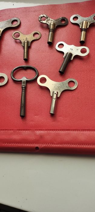 Chei pentru pendule cu arc