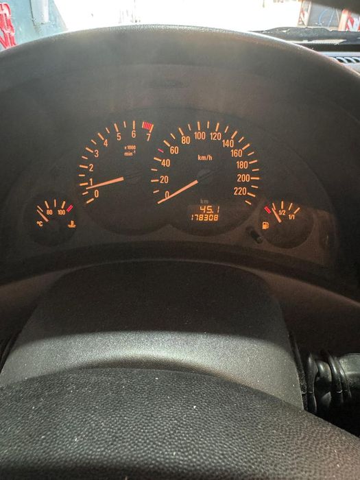 Opel CORSA 1.2 Benzina