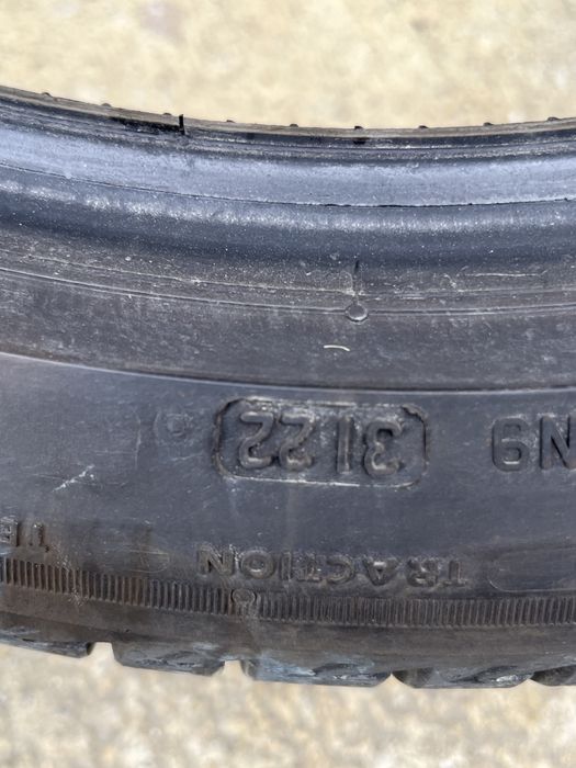 Anvelope de Vara Bridgestone 245/40R19