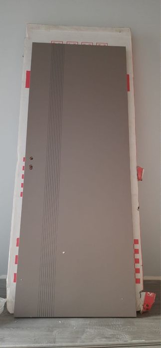 Продам межкомнатные двери